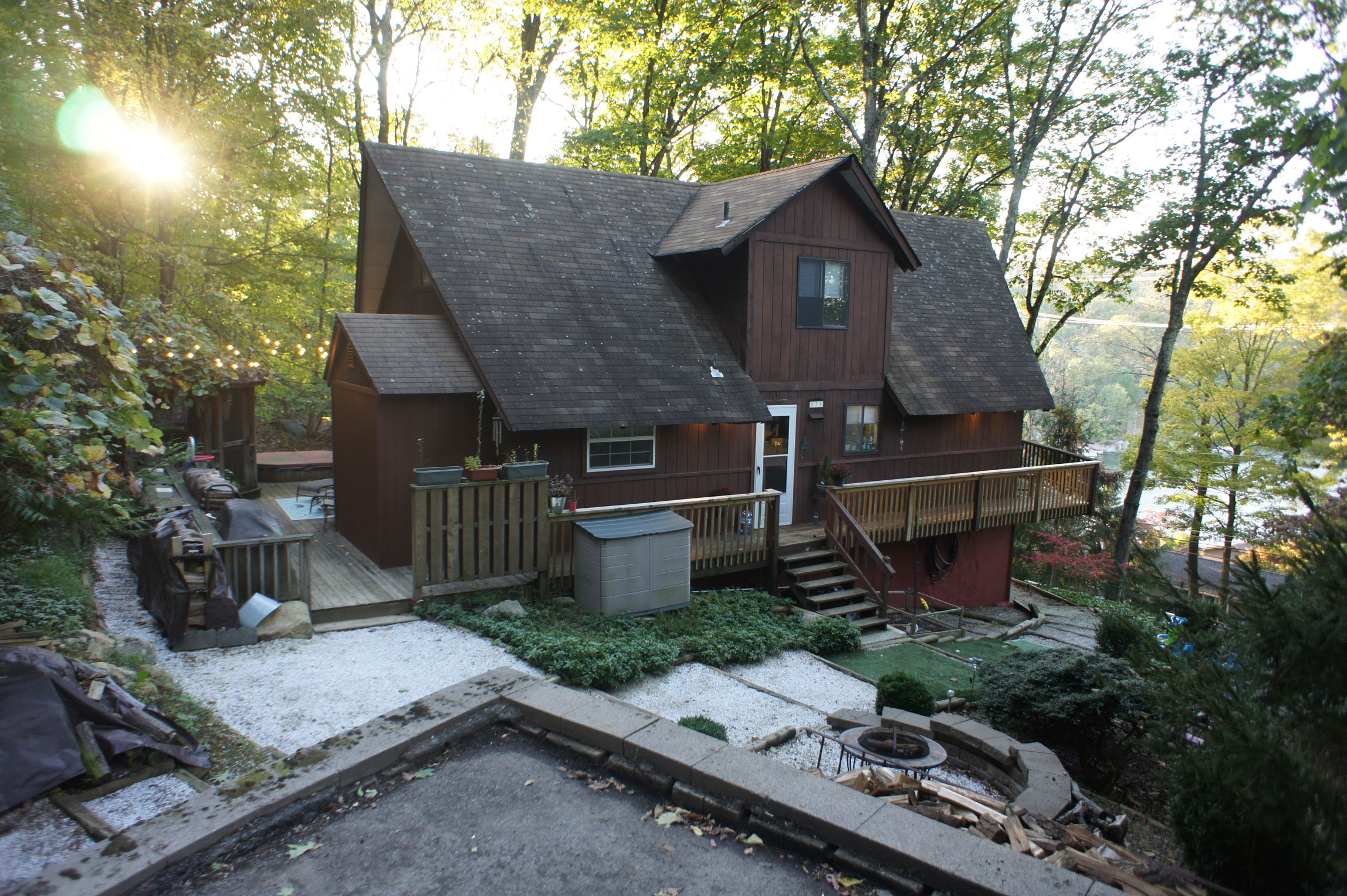 521 E Shore Trl